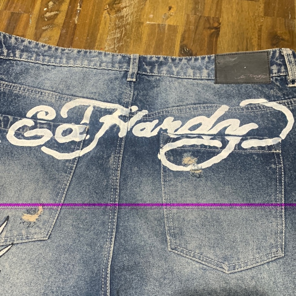 Ed Harley with the New York Logo